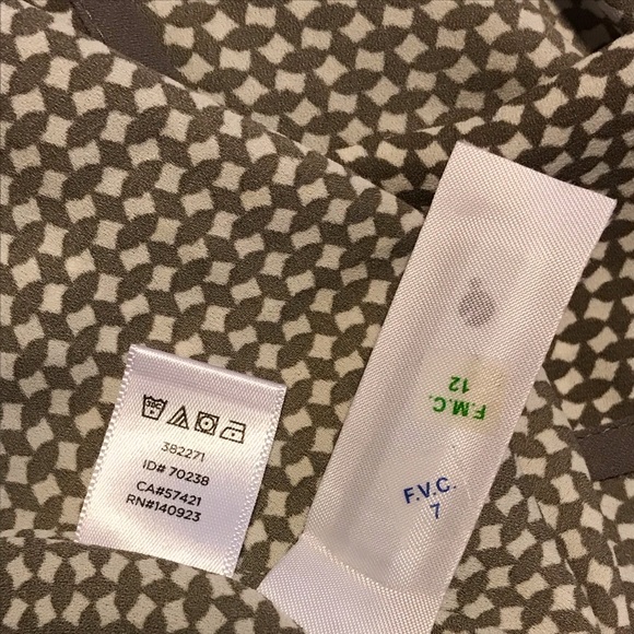 ANN TAYLOR LOFT PETITE TOP SIZE - LP - Picture 11 of 11